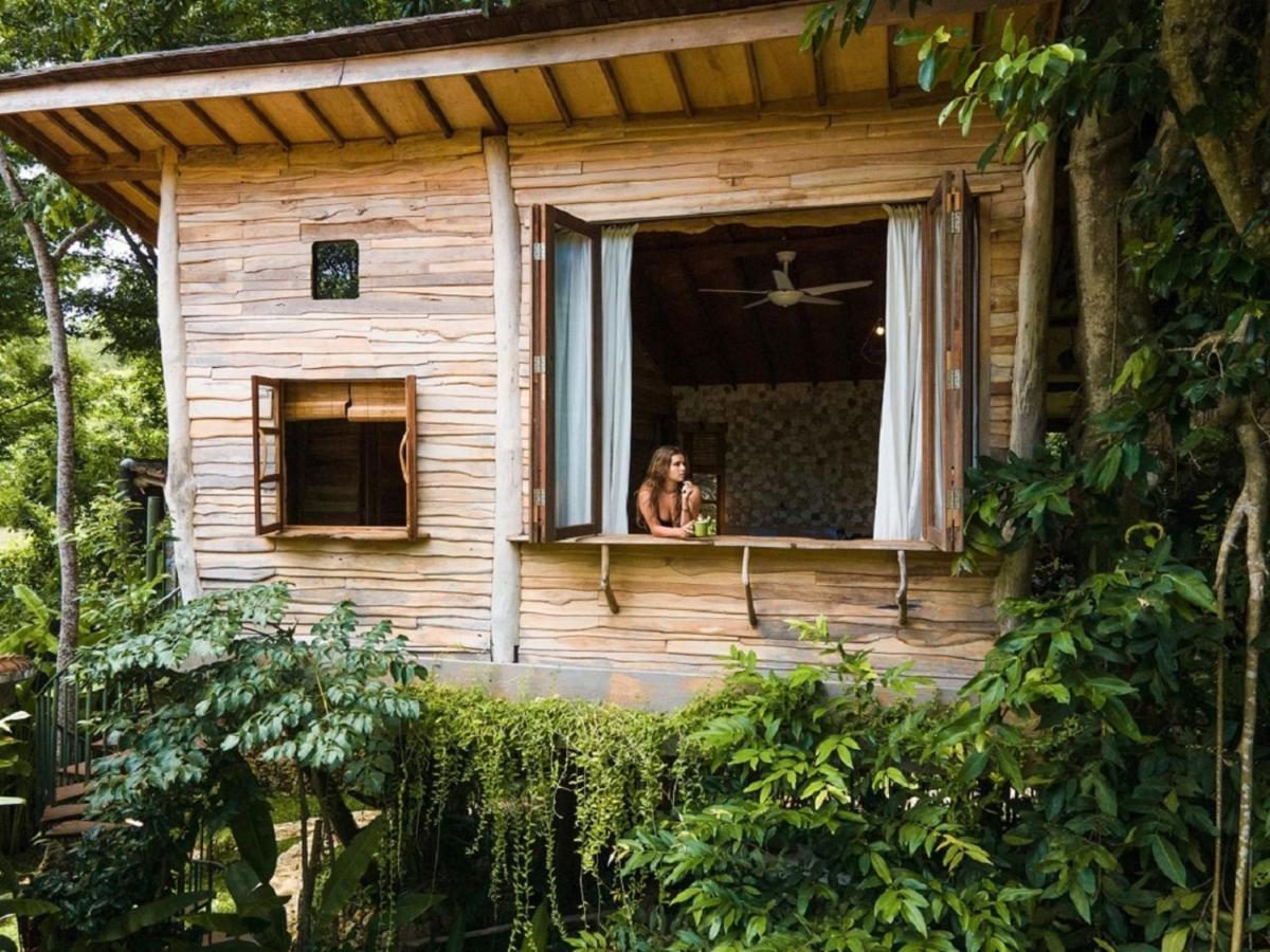 Villa Roots Tree House Uluwatu Exterior foto